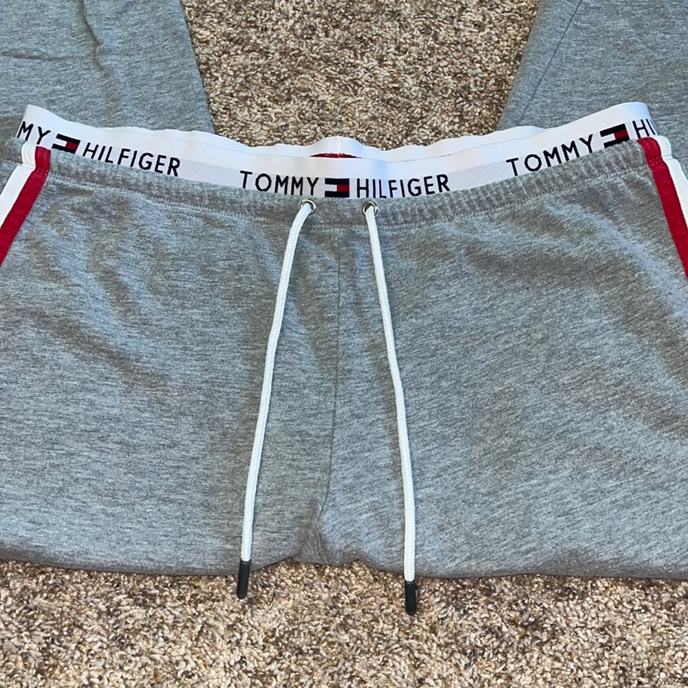 Women’s Tommy Sweatpants